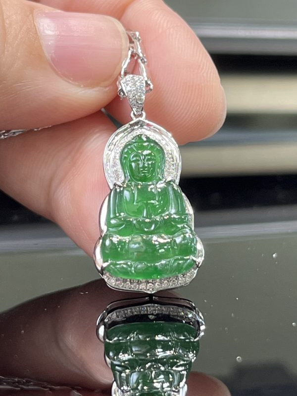 18k翡翠A貨玉器觀音菩薩翡翠吊墜 俗話說“人以金求玉，玉憑緣尋人” 如你與這尊觀音有“眼緣” - Image 6