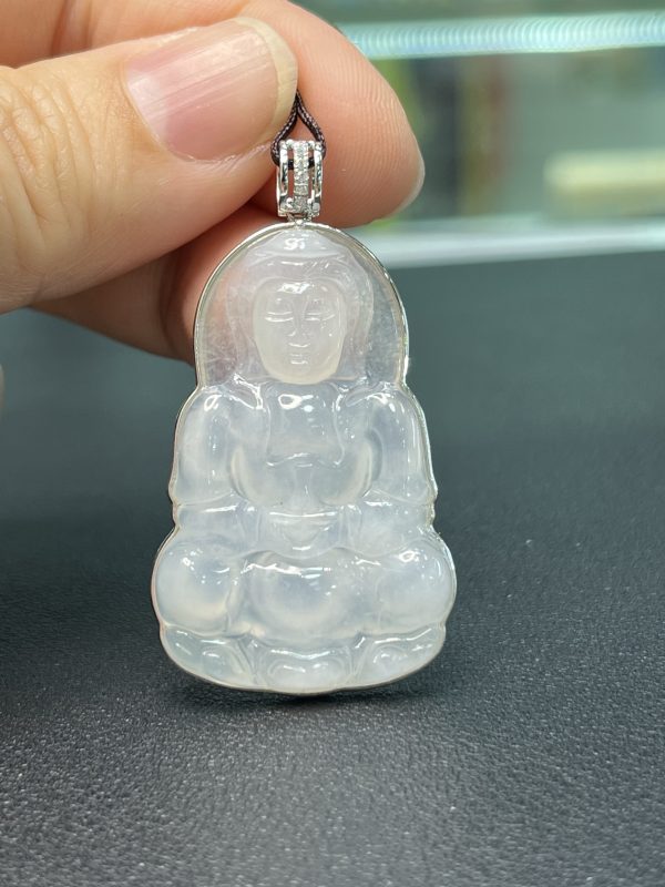 18k翡翠A貨玉器觀音菩薩翡翠吊墜 蓮花寶座上的觀音 造型典雅 面相豐腴 慈眉善目 體態端莊 - Image 6