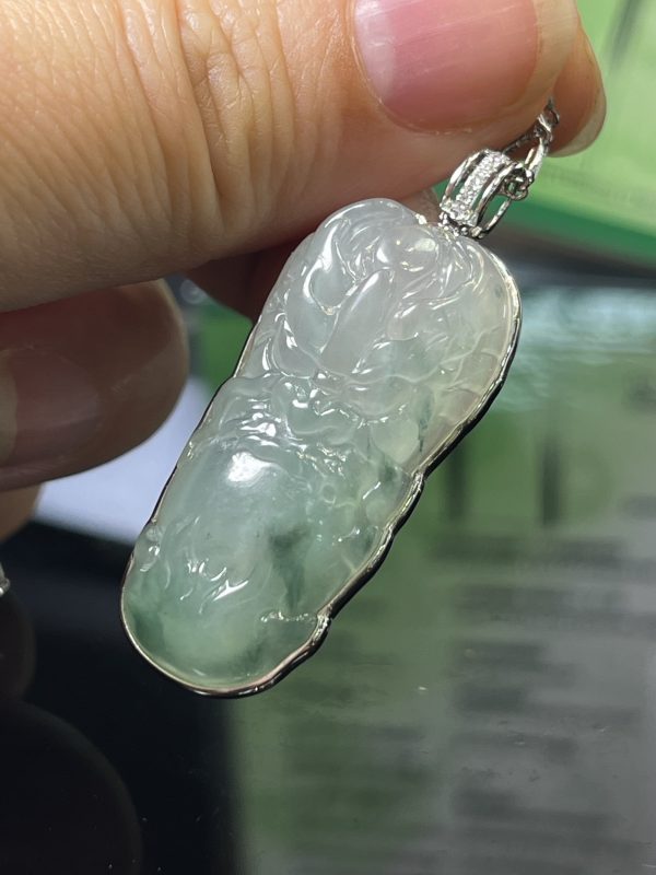 18k翡翠A貨玉器龍牌翡翠吊墜 造型威嚴霸氣 盡顯王者風範 男女都適合佩戴 - Image 5