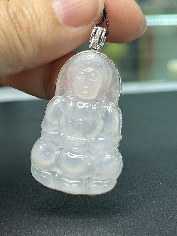 18k翡翠A貨玉器觀音菩薩翡翠吊墜 蓮花寶座上的觀音 造型典雅 面相豐腴 慈眉善目 體態端莊 - Image 7