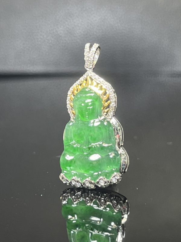 18k翡翠A貨玉器觀音菩薩翡翠吊墜 有著雲水禪心般澄淨唯美的氣息  看著讓人心生安寧 - Image 2