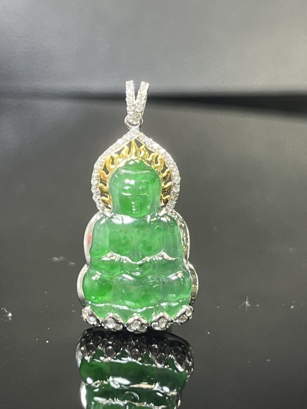 翡翠,玉,觀音,玉觀音,觀音菩薩,玉器,翡翠A貨,玉吊墜,香港翡翠,翡翠介紹,冰種翡翠,糯冰種翡翠,翡翠飾品,翡翠鑑定證,翡翠玉石,翠色,天然翡翠,玉石,翡翠觀音,翡翠吊墜,