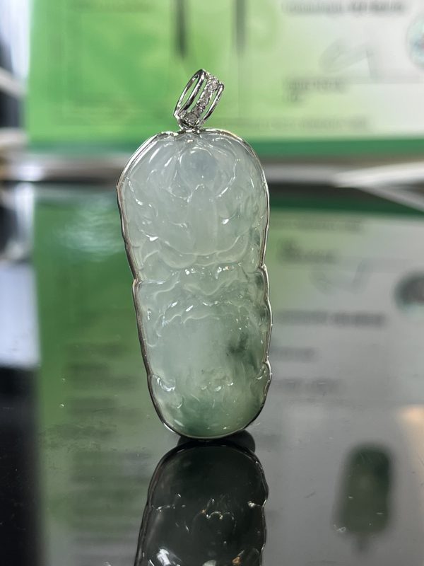 18k翡翠A貨玉器龍牌翡翠吊墜 造型威嚴霸氣 盡顯王者風範 男女都適合佩戴 - Image 4
