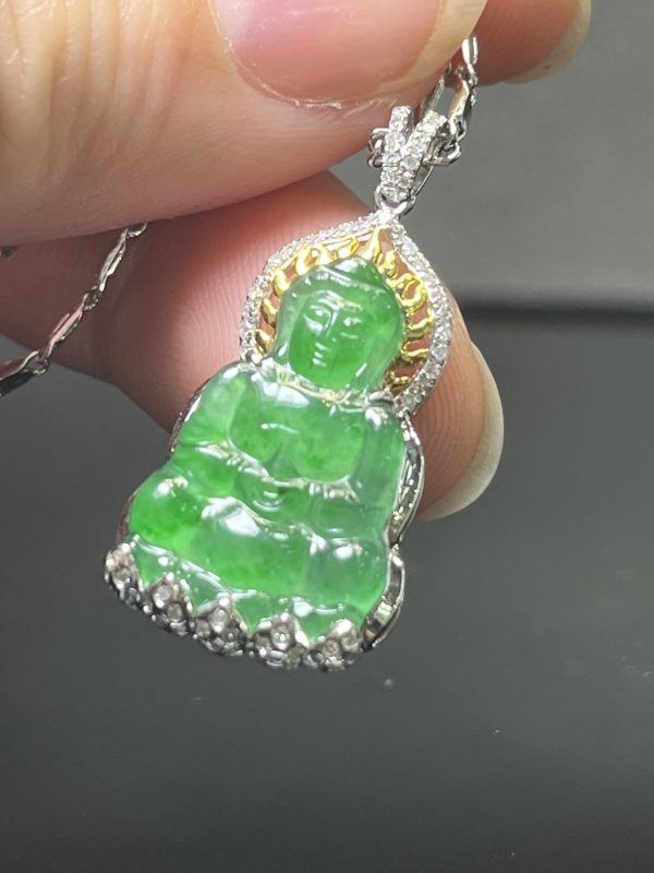18k翡翠A貨玉器觀音菩薩翡翠吊墜 有著雲水禪心般澄淨唯美的氣息  看著讓人心生安寧 - Image 7