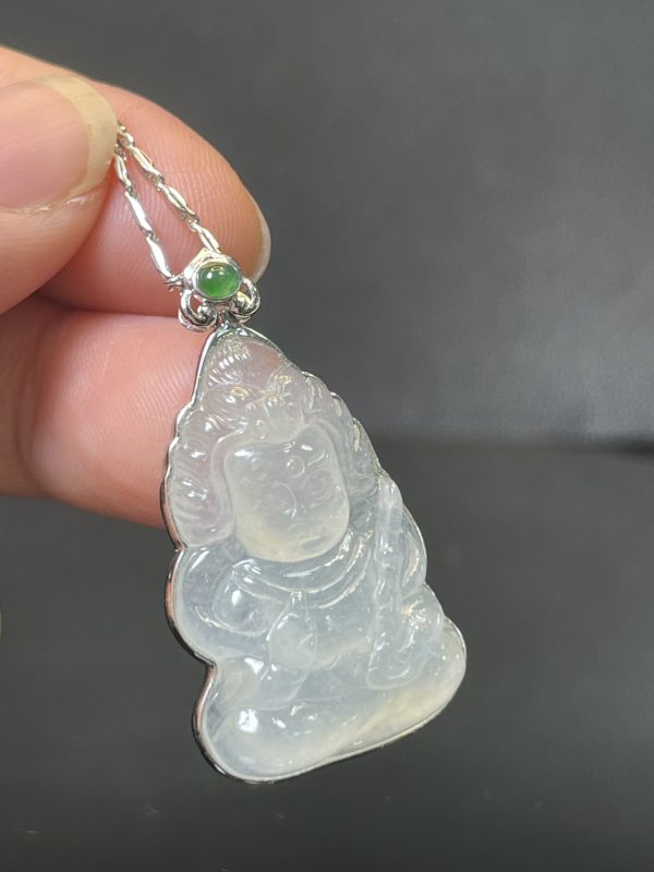 18k翡翠A貨玉器韋陀菩薩翡翠吊墜 身披甲胄 手持金剛杵 寓意驅除邪魔 保護正法 是保護佛法的天神 - Image 2