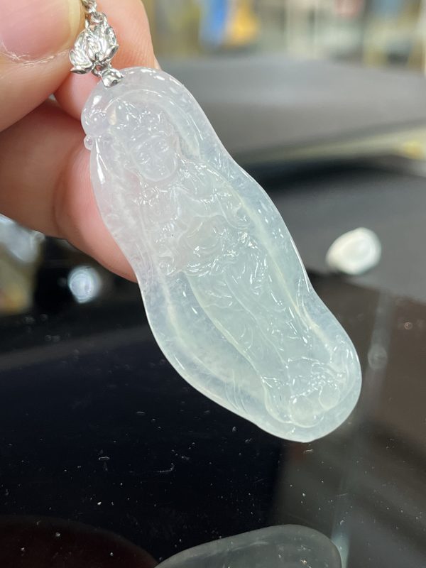 18k翡翠A貨玉器觀音菩薩翡翠吊墜低頭看見觀音那慈悲的微笑 我們片刻間的內心澄明 - Image 3