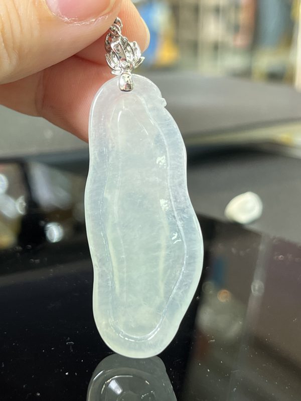 18k翡翠A貨玉器觀音菩薩翡翠吊墜低頭看見觀音那慈悲的微笑 我們片刻間的內心澄明 - Image 11