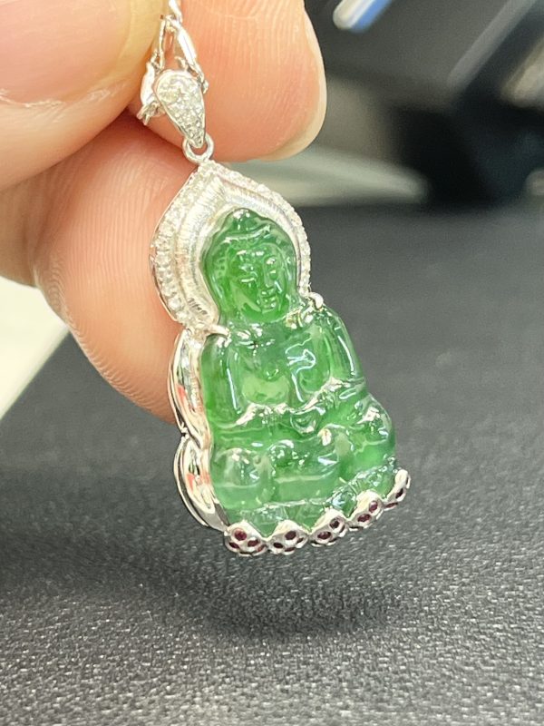 18K翡翠A貨玉器玉觀音翡翠吊墜 小觀音透過設計鑲嵌戴起來靈動靜美 特別耐看 - Image 2