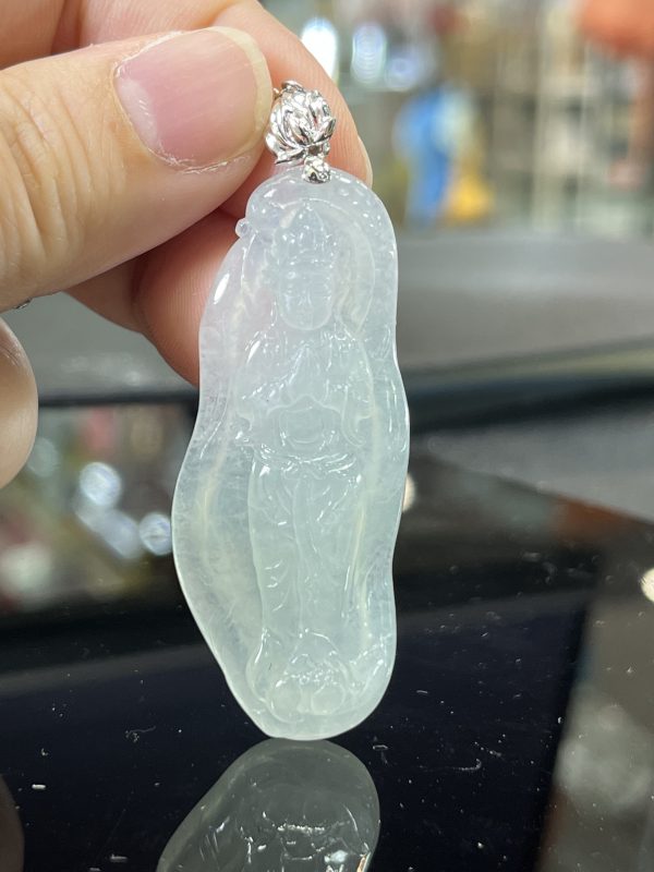 18k翡翠A貨玉器觀音菩薩翡翠吊墜低頭看見觀音那慈悲的微笑 我們片刻間的內心澄明 - Image 9