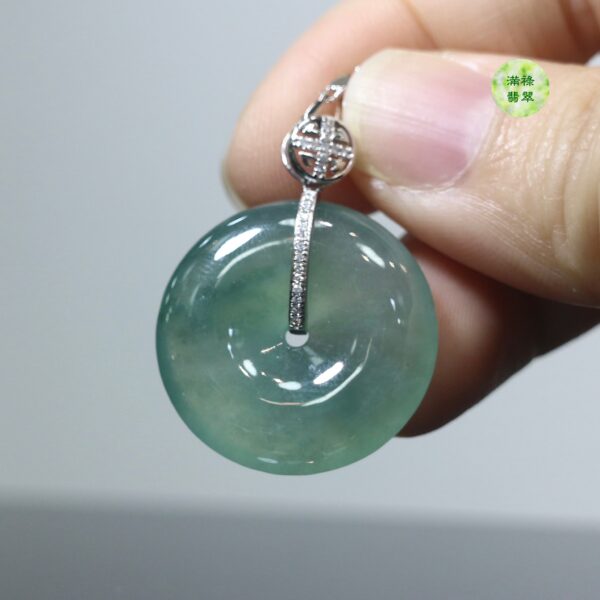 18k翡翠A貨玉器平安扣玉扣翡翠吊墜 古人會用「花好月圓」來祝福生活美滿 也用內外皆圓的平安扣來承載「平安」 - Image 10