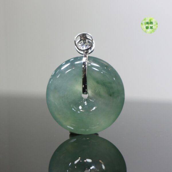 18k翡翠A貨玉器平安扣玉扣翡翠吊墜 古人會用「花好月圓」來祝福生活美滿 也用內外皆圓的平安扣來承載「平安」 - Image 9