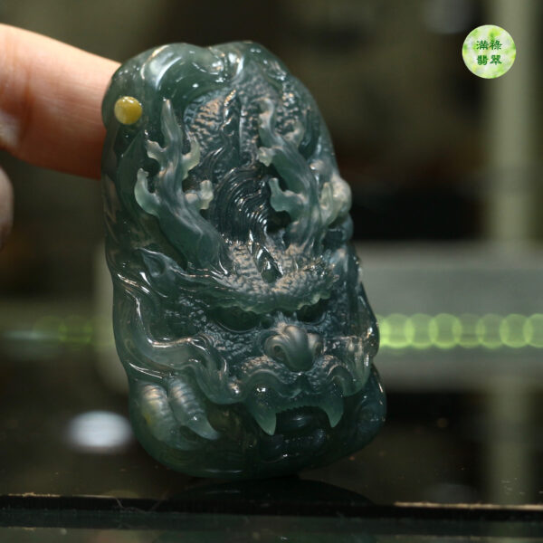 翡翠A貨玉器龍牌-青天作品獲十四屆中國神工獎優秀獎 龍頭 雕琢感十足 神龍神情威武 兇猛霸氣 - Image 5