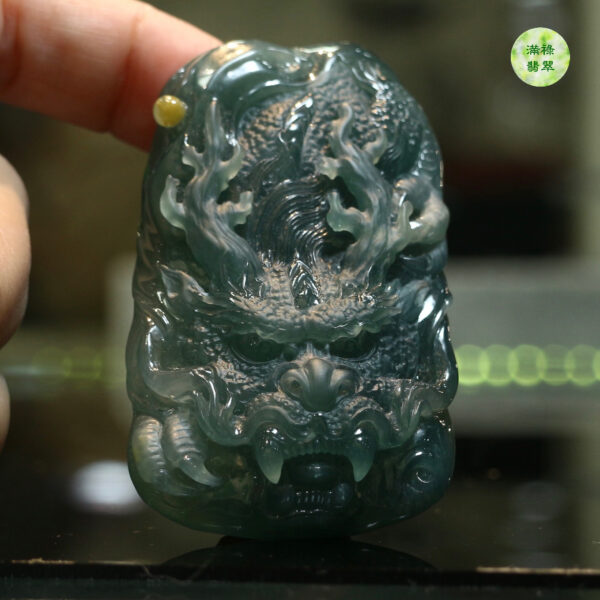 翡翠A貨玉器龍牌-青天作品獲十四屆中國神工獎優秀獎 龍頭 雕琢感十足 神龍神情威武 兇猛霸氣 - Image 6