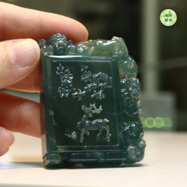 翡翠A貨玉器一路平安翡翠吊墜 作品獲十四屆中國神工獎優秀獎 鏤空構圖優美 做工極緻 - Image 7