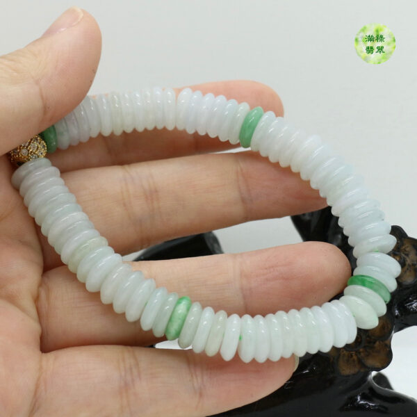 翡翠A貨玉器平安扣手串手牌 很多平安扣組成的簡單手串 卻又有著不簡單的寓意 - Image 6