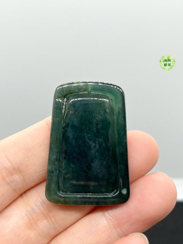 翡翠A貨玉器藍水山水牌翡翠吊墜 打燈清透藍綠色 山清水秀 精美富有意境 - Image 8