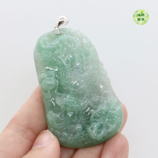 翡翠A貨玉器玉龍牌翡翠吊墜寓意着佩戴的人可以手握重權 受到別人的尊重和擁戴 - Image 5