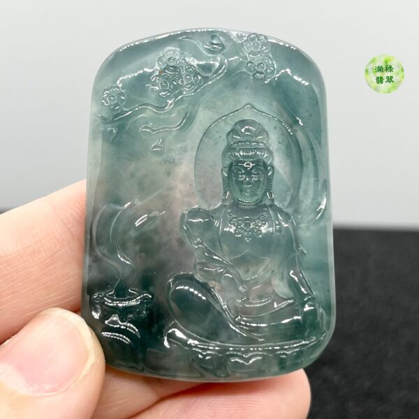 翡翠A貨玉器玉藍水玉觀音菩薩翡翠吊墜 儀態悠閒安適 莊嚴靜穆而不失親切感