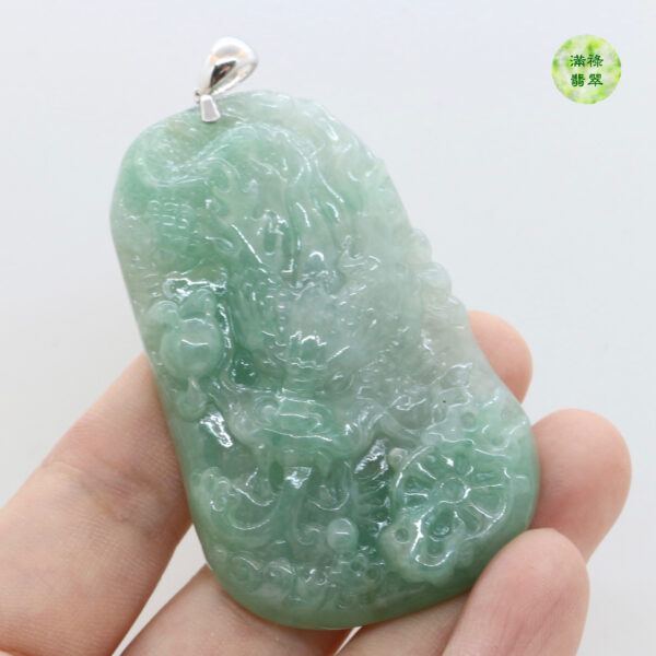 翡翠A貨玉器玉龍牌翡翠吊墜寓意着佩戴的人可以手握重權 受到別人的尊重和擁戴 - Image 11