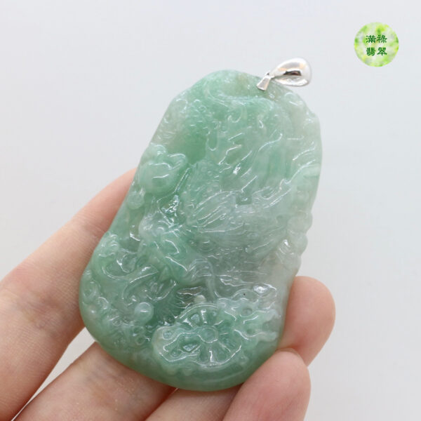 翡翠A貨玉器玉龍牌翡翠吊墜寓意着佩戴的人可以手握重權 受到別人的尊重和擁戴 - Image 12