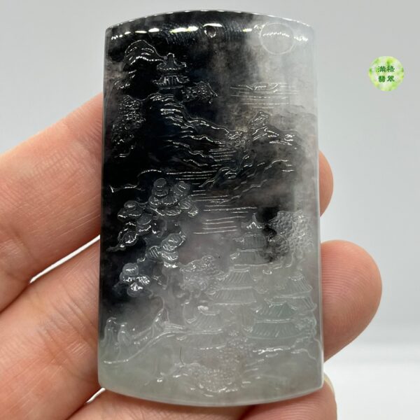 翡翠A貨玉器烏鷄種山水牌翡翠吊墜 山水重墨的味道 確實另有一番風味 自成風格