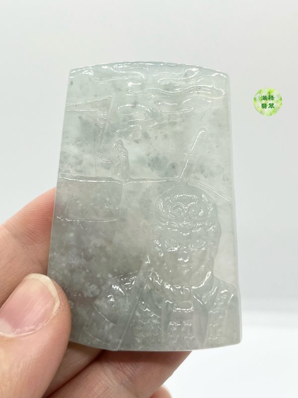 翡翠A貨玉器雪花棉玉美猴王翡翠吊墜 頭戴紫金冠 一身傲骨一朝成佛 金甲換袈裟 橫笑天涯