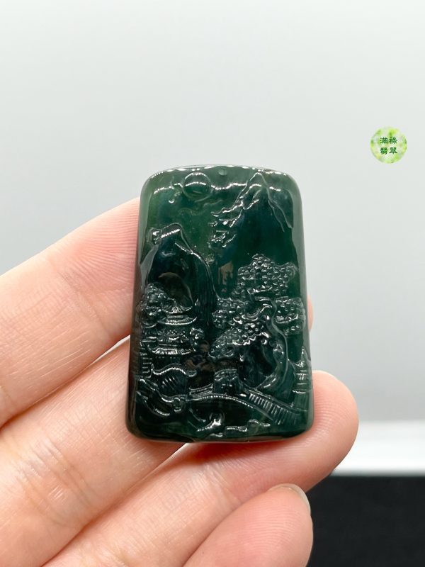 翡翠A貨玉器藍水山水牌翡翠吊墜 打燈清透藍綠色 山清水秀 精美富有意境 - Image 3