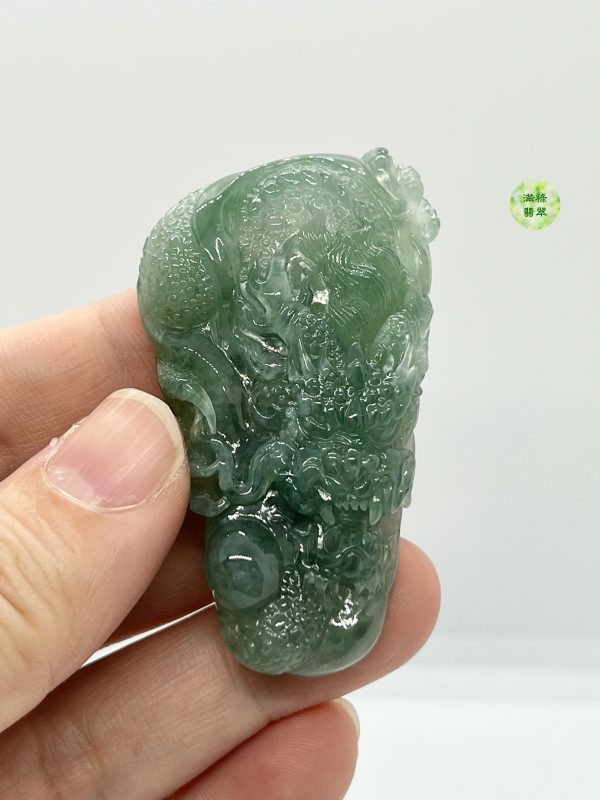 翡翠A貨玉器玉龍牌翡翠吊墜 適合屬雞 屬猴 屬鼠的人佩戴 能催生各方面的運勢 - Image 7