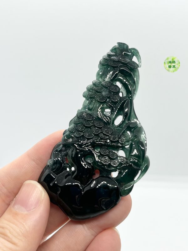 翡翠A貨玉器墨翠松樹翡翠吊墜  墨翠上身非常有韻味的一款牌子 - Image 6