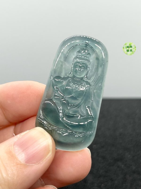 翡翠A貨玉器玉藍水玉觀音菩薩翡翠吊墜 翡翠的顏色是個無盡的謎 質料種老起膠 質地純淨 - Image 3