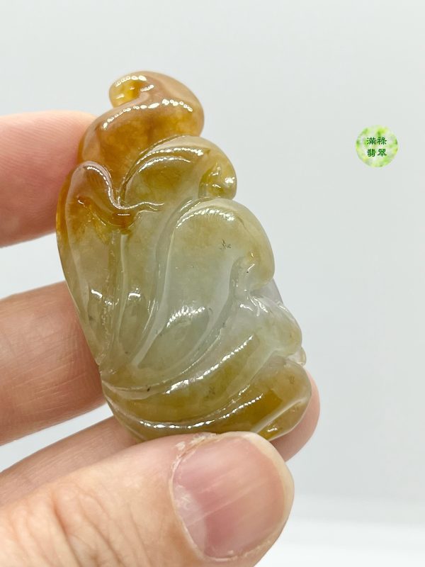 翡翠A貨玉器九尾狐翡翠吊墜 黃翡的部分設計成九條尾巴 寓意能夠吸引異性的好感 - Image 5