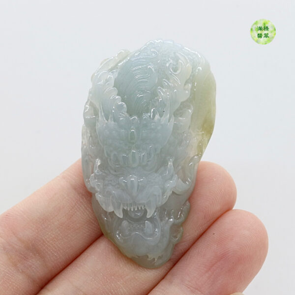 翡翠A貨玉器玉龍牌翡翠吊墜 精雕龍頭 極具東方古典感的同時又十分霸氣酷帥 - Image 8