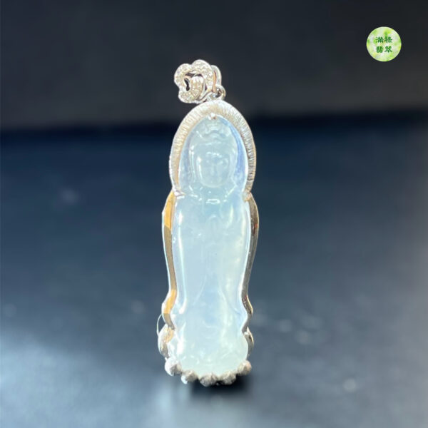 18k翡翠A貨玉器觀音菩薩翡翠吊墜 站立的觀音時象徵立刻去救度眾生 - Image 5