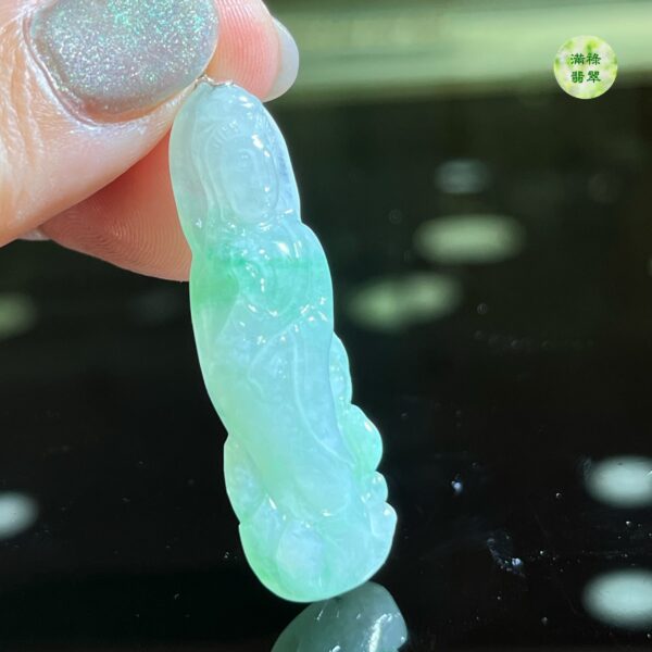 18k翡翠A貨玉器玉觀音菩薩翡翠吊墜 觀音面相和藹 造型優美 - Image 7