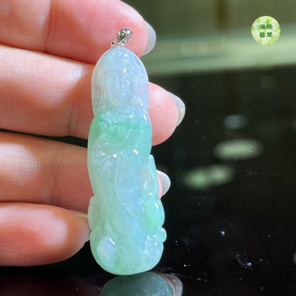 18k翡翠A貨玉器玉觀音菩薩翡翠吊墜 觀音面相和藹 造型優美 - Image 10