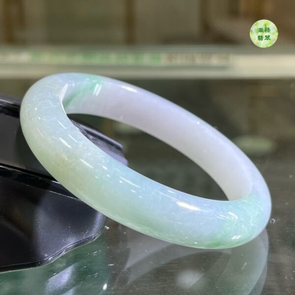 翡翠玉器A貨玉翡翠手鐲57.37mm/1.52寸 手鐲和東方女人一樣 外柔內剛 她堅貞 秀外慧中 - Image 5