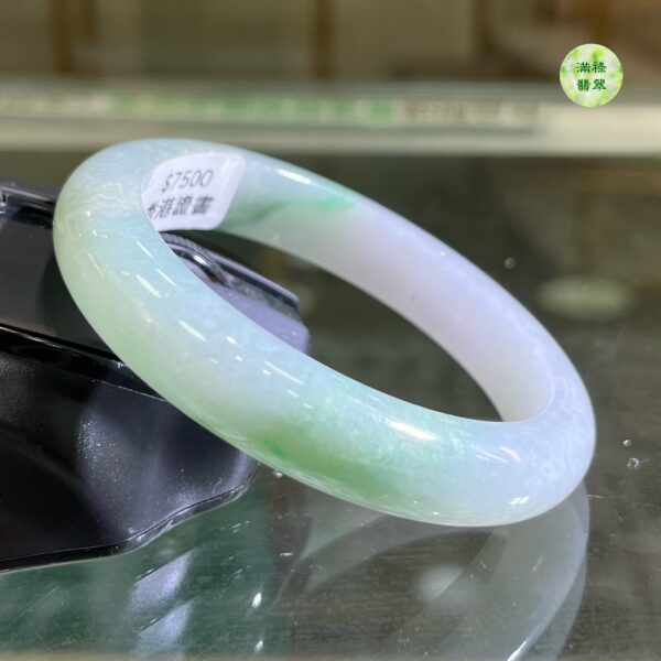 翡翠玉器A貨玉翡翠手鐲57.37mm/1.52寸 手鐲和東方女人一樣 外柔內剛 她堅貞 秀外慧中 - Image 6