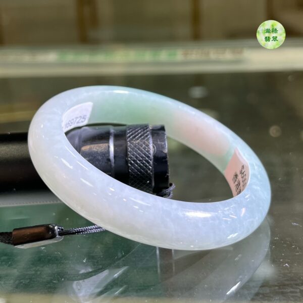 翡翠玉器A貨玉翡翠手鐲55.47mm/1.48寸 東方文化的產物 能更好地襯托出東方女性的優雅柔美 - Image 4