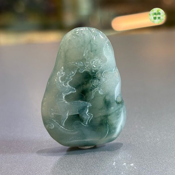 翡翠A貨玉器梅花鹿翡翠吊墜 38.34 x 26.83 x 6.13mm