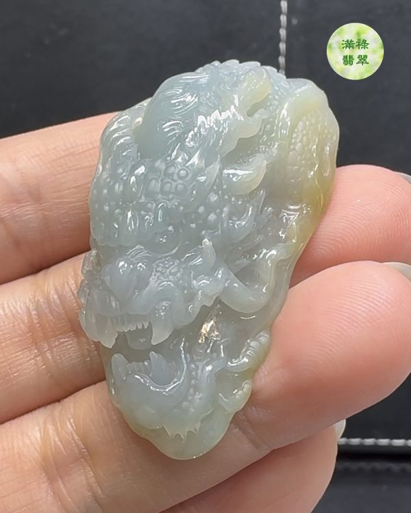 精雕細琢糯冰種翡翠A貨玉器龍牌——象徵力量與祥瑞的獨特佩飾 - Image 8