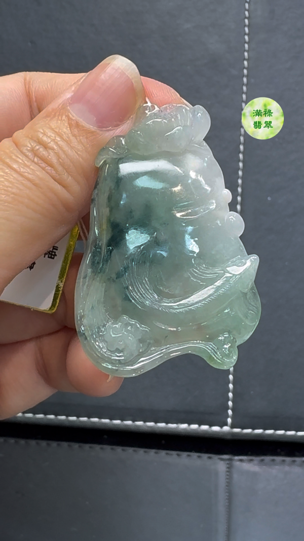 精緻雕刻糯冰種翡翠A貨荷花魚吊墜——平和與富足的優雅象徵 - Image 9