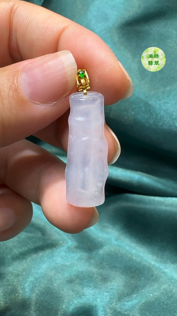 翡翠A貨玉器竹節翡翠吊墜 28 x 10 x 3.5mm