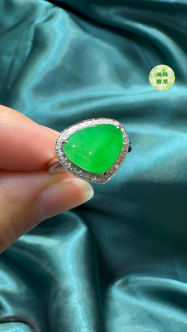 18K翡翠A貨玉器翡翠戒指 主石9.5 x 10.3 x 2.8mm - Image 3