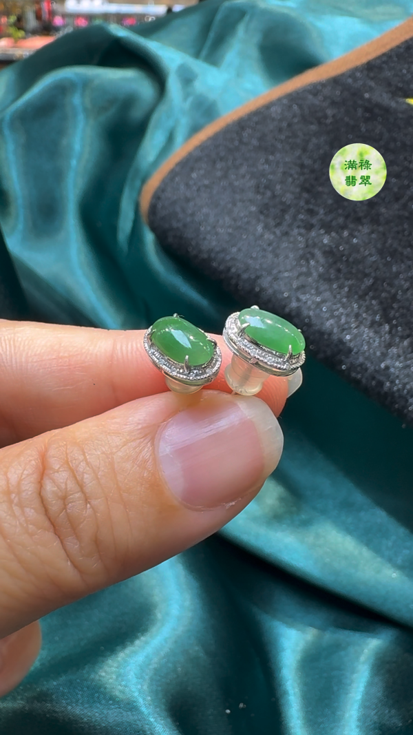 18K翡翠A貨玉器蛋面翡翠耳環主石8.3 x 5.1mm - Image 6