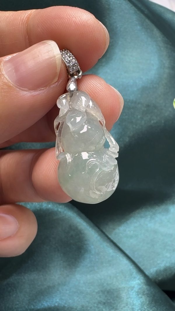 翡翠A貨玉器葫蘆吊墜 25-15-9.4mm - Image 3