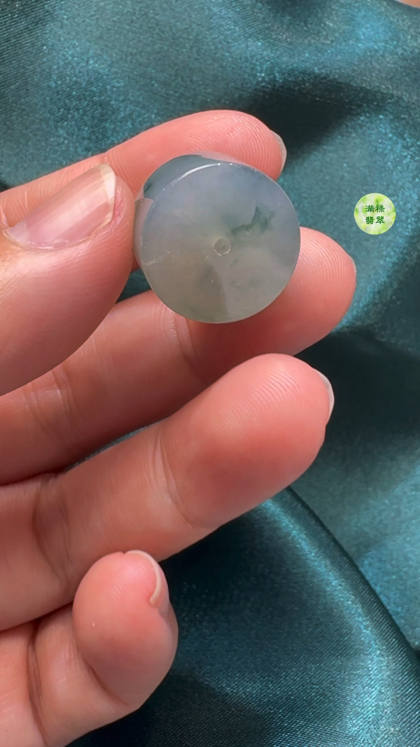 翡翠A貨玉器路路通吊墜17-10mm