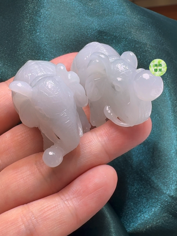 翡翠A貨玉器大象一對53 x 29 x 18mm、42 x 29 x 21mm - Image 4