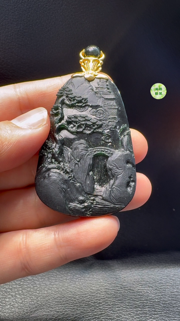 18K翡翠A貨玉器墨翠山水牌翡翠吊墜 整個 70-36-5.6mm 主石 56-36-5.6mm - Image 5