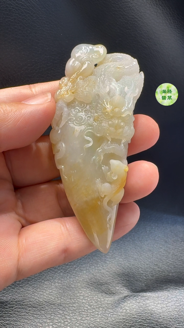 翡翠A貨玉器黃翡龍牌翡翠吊墜 82-33-16mm - Image 5