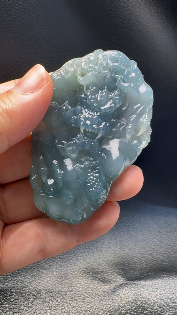 翡翠A貨玉器紫羅蘭龍牌翡翠吊墜 69-45-11mm - Image 6